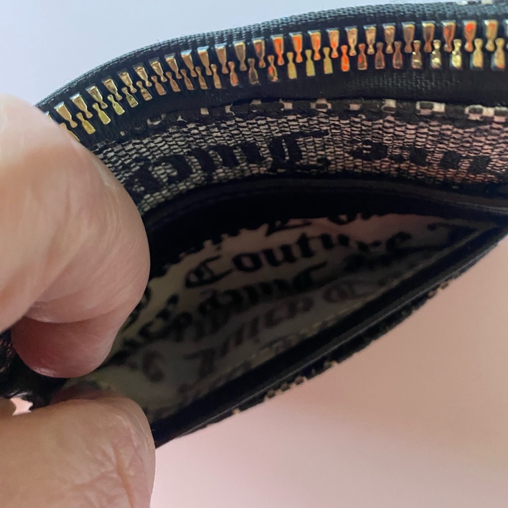 NWOT Juicy Couture Gothic
Monogram Jacquard ID Wristlet - Picture 4 of 4